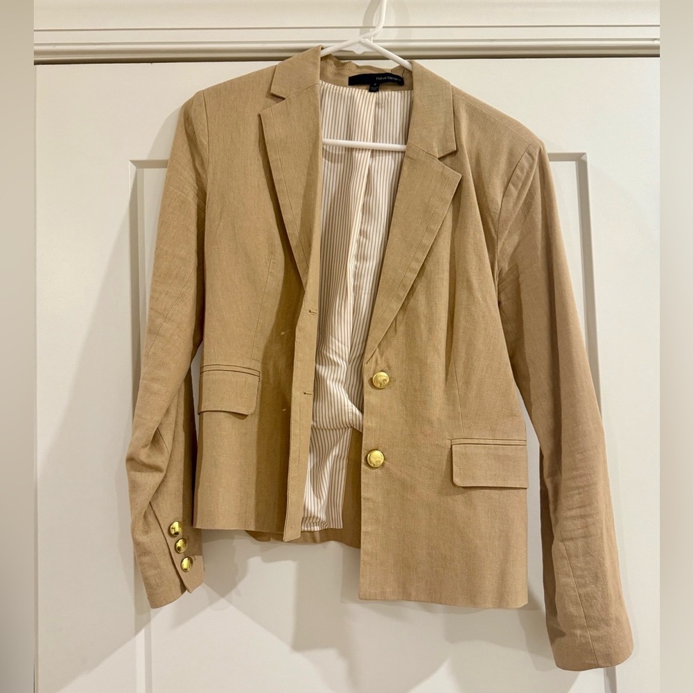 Harve Benard Tan Blazer with Gold Accents